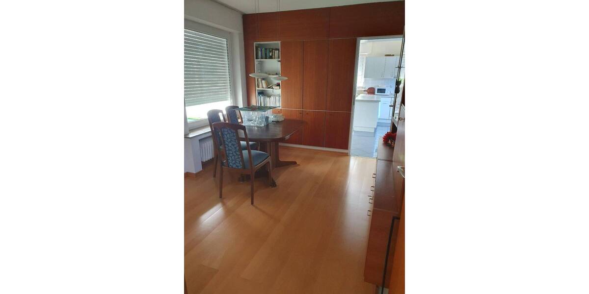 Einfamilienhaus Detmold Heiligenkirchen - 1 Zimmer, 209 m&sup2;, 250.000&euro; | Angebot:25700168