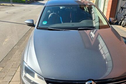 VW Jetta 182.000 km 4.300 &euro; Lippstadt 59556
