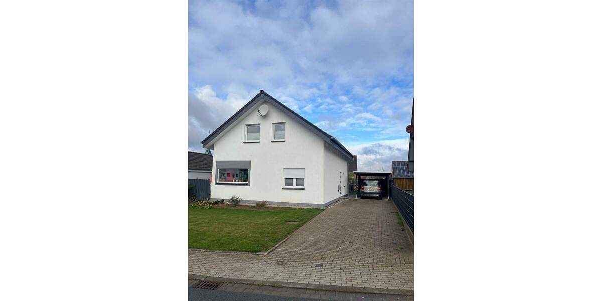 Ländlich wohnen - modernes Einfamilienhaus in Steinheim-Bergheim 5 zimmer