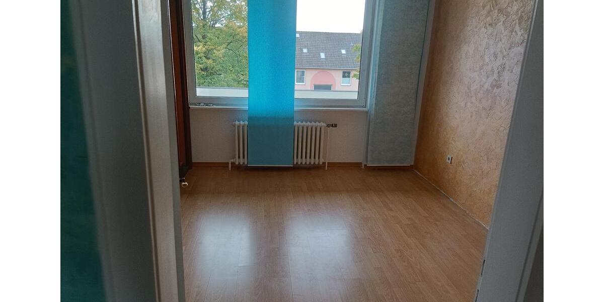 Etagenwohnung Detmold Hakedahl - 5 Zimmer, 116 m&sup2;, 142.000&euro; | Angebot:26897158