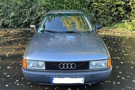 Audi 80 187.000 km 1.699 &euro; Schloß Holte-Stukenbrock 33758