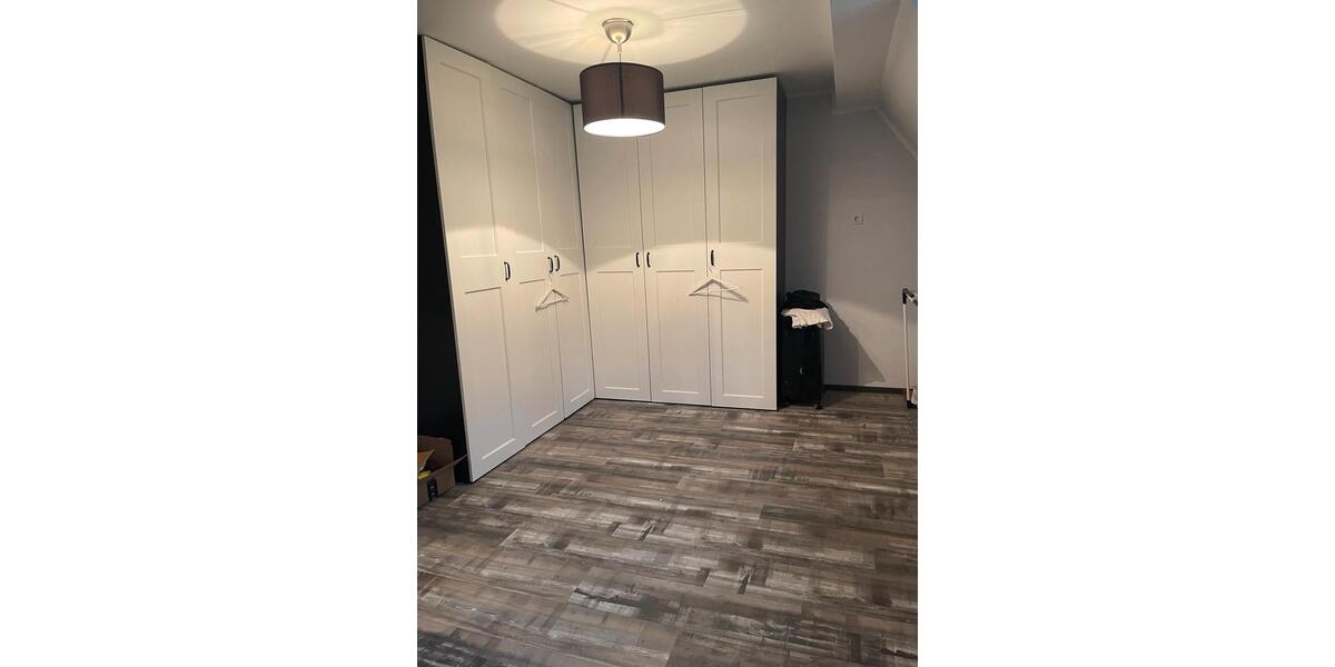 Freistehendes Einfamilienhaus mit großem Garten zur Miete 5 zimmer