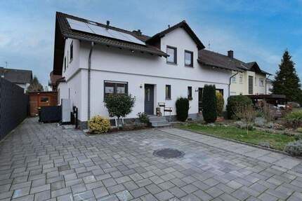 Familienfreundliche Doppelhaushälfte in Top Lage von Elsen 4 zimmer