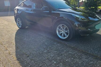 Tesla Model Y 52.000 km 37.900 &euro; Verl 33415
