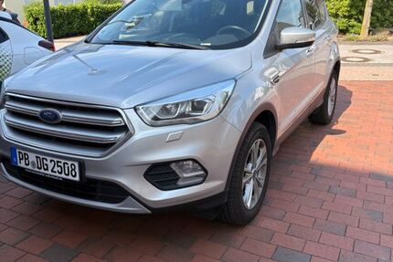 Ford Kuga 122.000 km 8.750 &euro; Salzkotten 33154