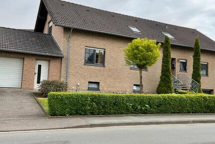 Haus Bad Wünnenberg - 449.000&euro; | Angebot:27457365