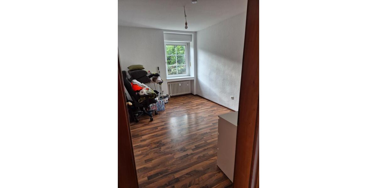 Erdgeschoßwohnung Steinheim - 1.5 Zimmer, 33 m&sup2;, 295&euro; | Angebot:25805499