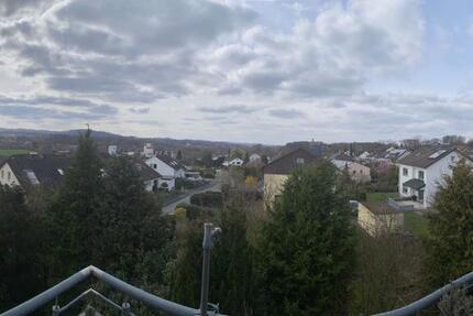 DG-Wohnung teilweise schräg 4 zimmer