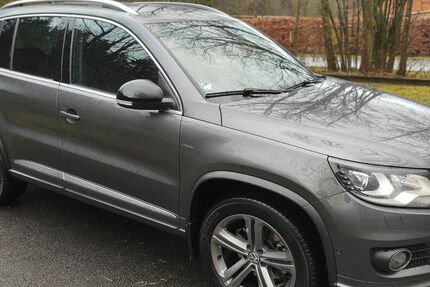 VW Tiguan 110.000 km 17.980 &euro; Bad Wünnenberg 33181