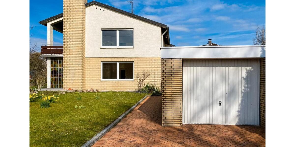 Dachgeschoßwohnung Paderborn - 3 Zimmer, 106 m&sup2;, 950&euro; | Angebot:27632247