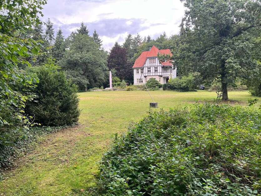 Haus zum Mieten in Bad Lippspringe 3.000 € 312 m²