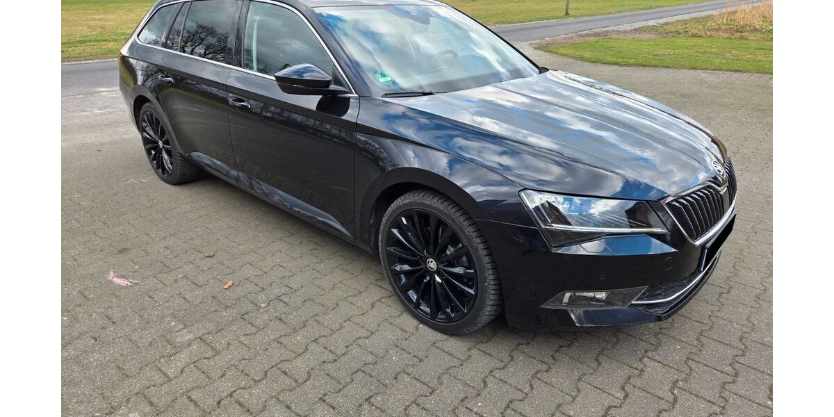 Skoda Superb 85.000 km 21.950 &euro; Rietberg 33397
