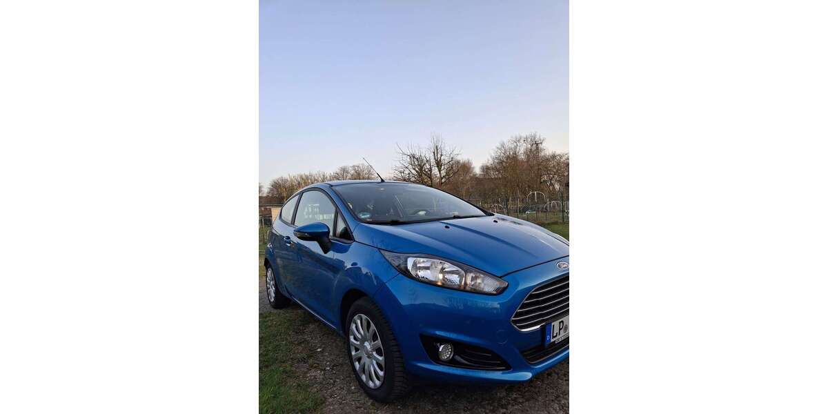 Ford Fiesta 54.000 km 6.300 &euro; Lippstadt 59557