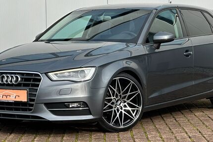 Audi A3 87.000 km 14.880 € Detmold 32758