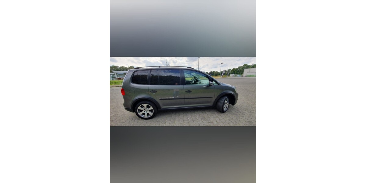 VW Cross Touran 258.000 km 10.000 € Paderborn 33104