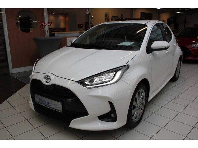 Toyota Yaris 14.200 km 18.890 € Paderborn 33104