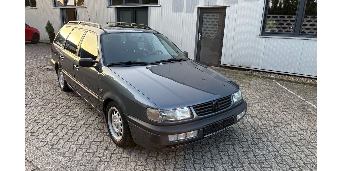 VW Passat 252.454 km 5.500 € Schloß Holte-Stukenbrock 33758