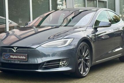 Tesla Model S 85.434 km 35.890 € Paderborn 33100