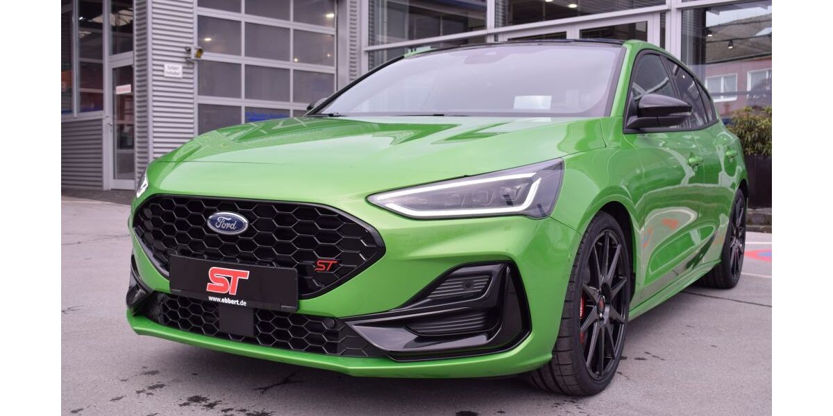 Ford Focus 12.000 km 38.950 € Rietberg 33397