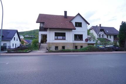 Haus Marsberg / Bredelar Bredelar - 5 Zimmer, 122 m&sup2;, 156.000&euro; | Angebot:26816883