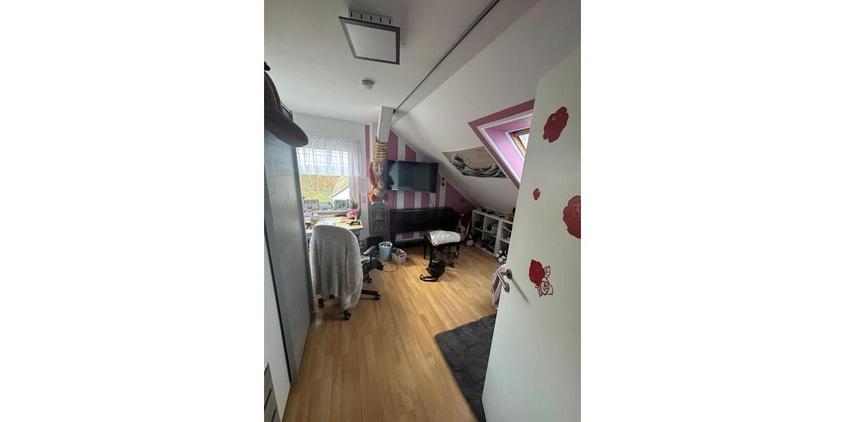 Maisonettenwohnung Detmold Hakedahl - 6 Zimmer, 132 m&sup2;, 130.000&euro; | Angebot:24477810