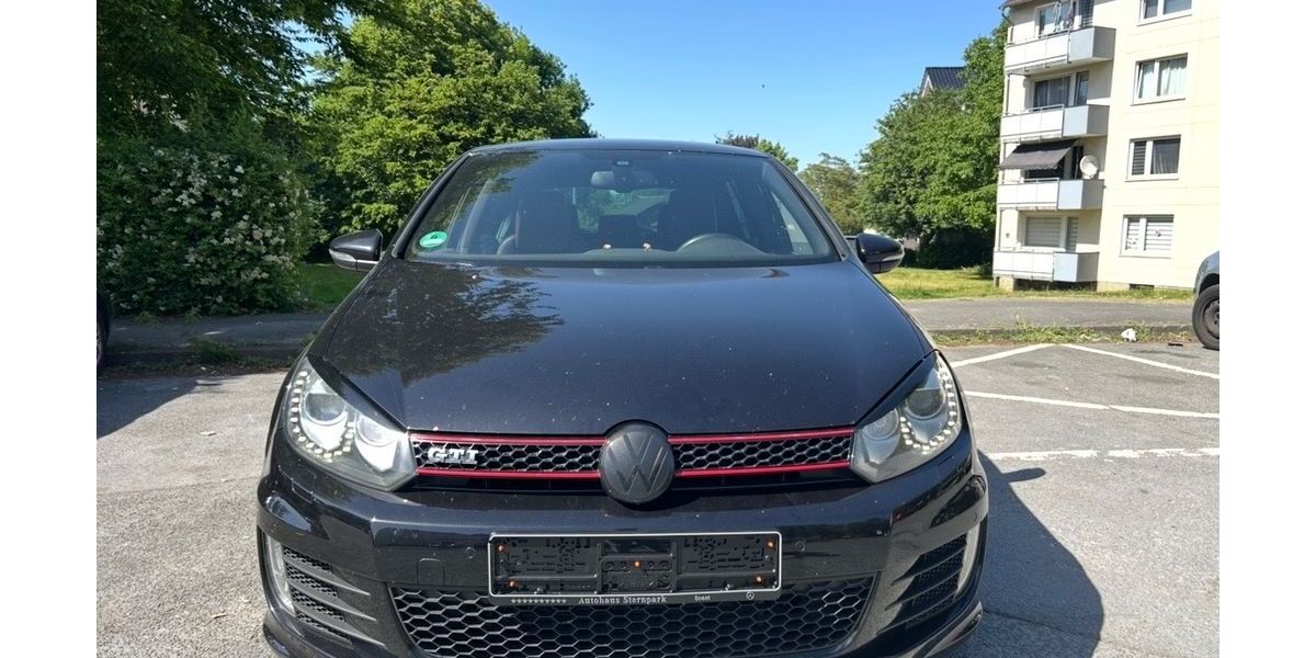 VW Golf 220.000 km 9.200 &euro; Lippstadt 59557