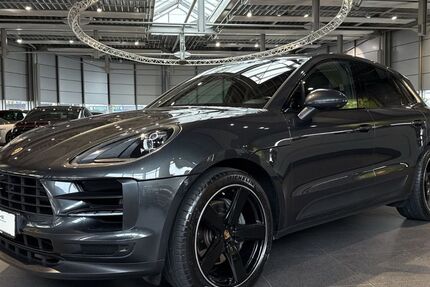 Porsche Macan 84.700 km 61.840 &euro; Paderborn 33100