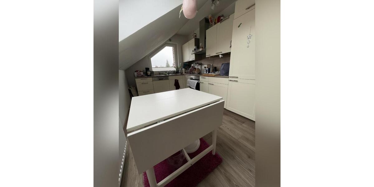 Dachgeschoßwohnung Horn-Bad Meinberg Bad Meinberg - 3 Zimmer, 90 m&sup2;, 680&euro; | Angebot:26182178