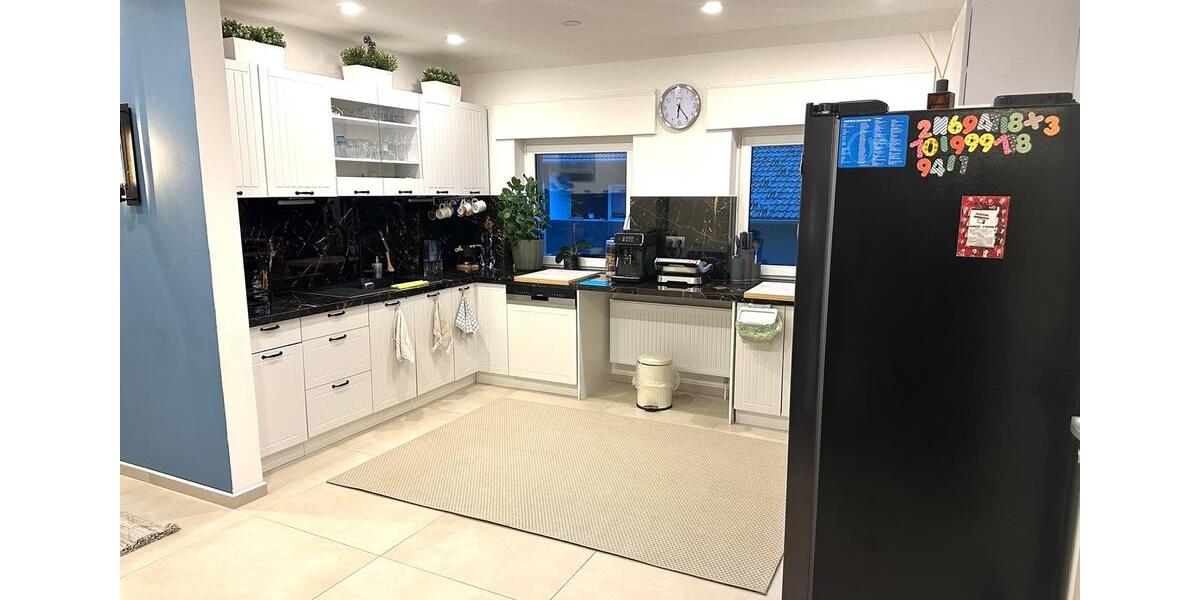 Etagenwohnung Marsberg - 4 Zimmer, 100 m&sup2;, 1.000&euro; | Angebot:25423278