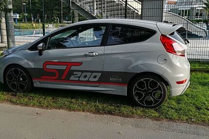 Ford Fiesta 124.671 km 12.300 &euro; Bad Lippspringe 33175