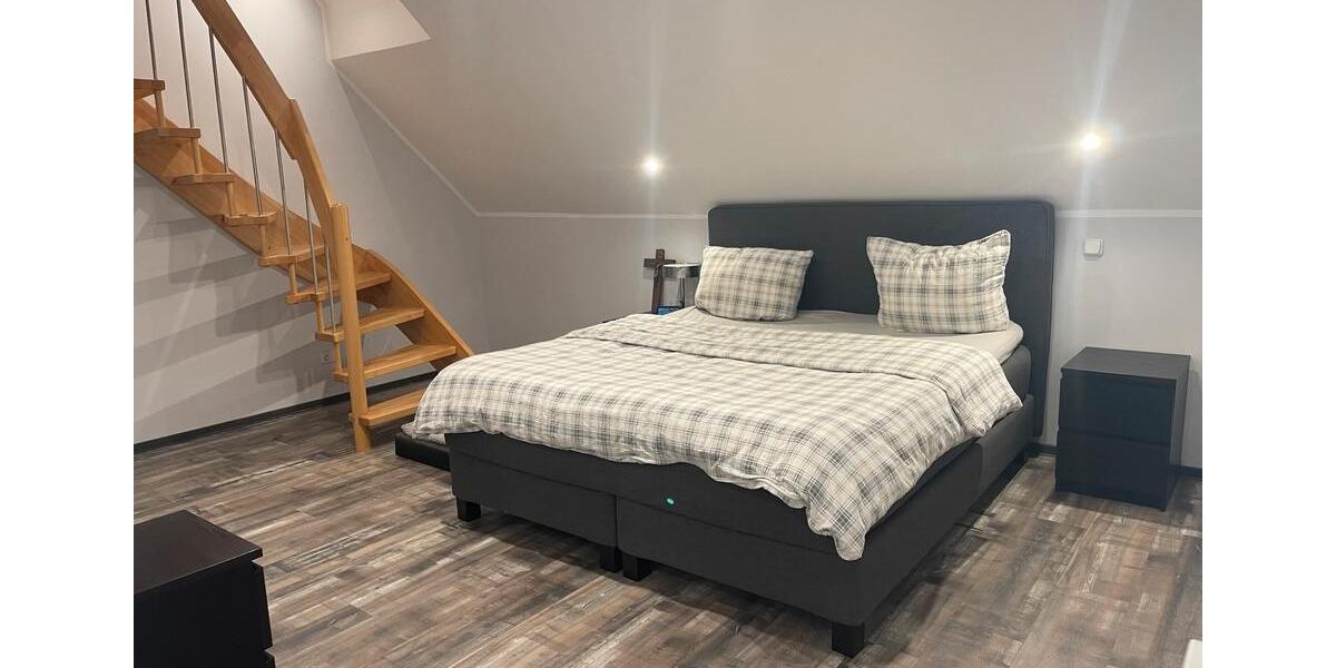 Freistehendes Einfamilienhaus mit großem Garten zur Miete 5 zimmer