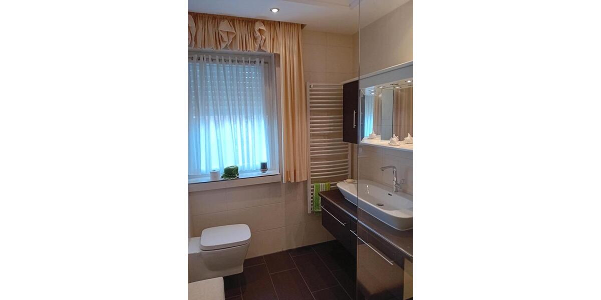 Erdgeschoßwohnung Rietberg - 4 Zimmer, 140 m&sup2;, 1.200&euro; | Angebot:26506439