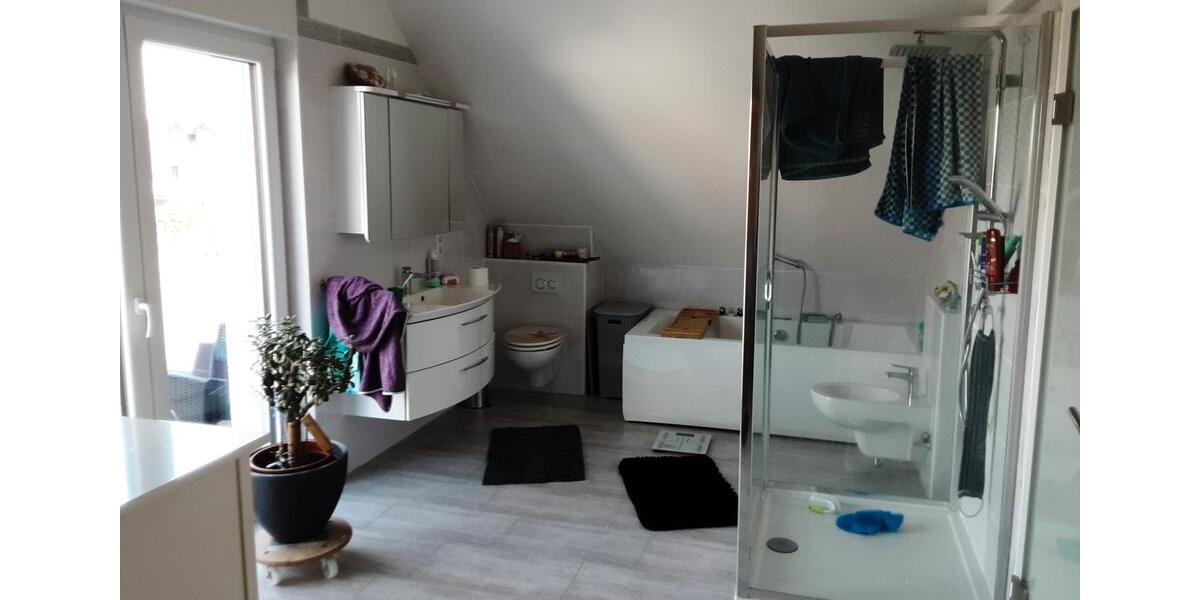 Einfamilienhaus Nieheim - 3 Zimmer, 120 m&sup2;, 299.000&euro; | Angebot:26044519