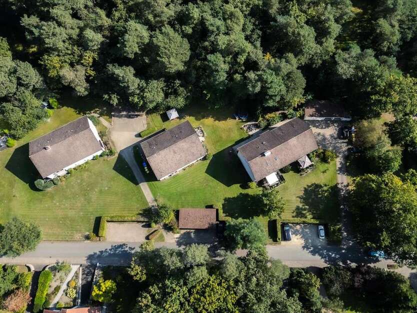 Haus zum Kaufen in Augustdorf 1.150.000 € 804 m²