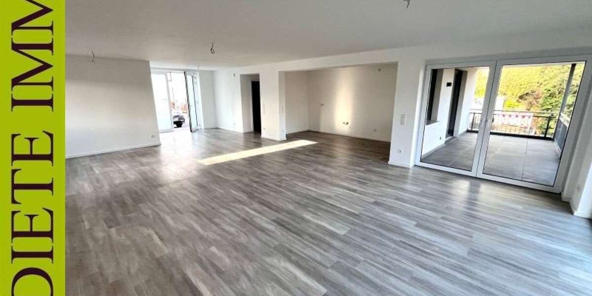 Etagenwohnung Schloß Holte-Stukenbrock Stukenbrock - 3 Zimmer, 138 m&sup2;, 1.380&euro; | Angebot:26617307