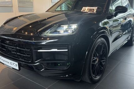 Porsche Cayenne 7.499 km 139.850 € Bielefeld 33609