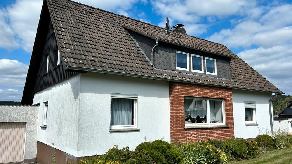 Einfamilienhaus Bad Driburg - 7 Zimmer, 160 m&sup2;, 175.000&euro; | Angebot:27295997