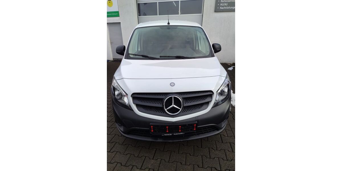 Mercedes-Benz Citan 85.000 km 10.990 &euro; Paderborn 33102