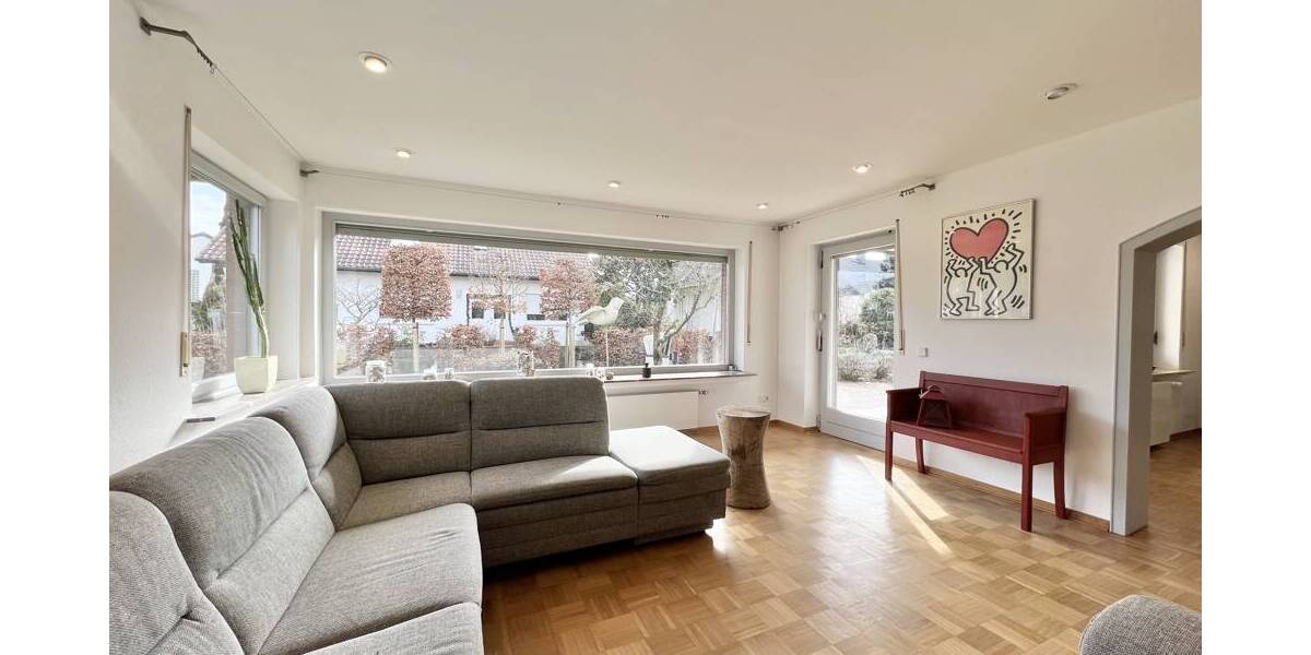 Einfamilienhaus Detmold Diestelbruch - 6 Zimmer, 219 m&sup2;, 525.000&euro; | Angebot:26081142