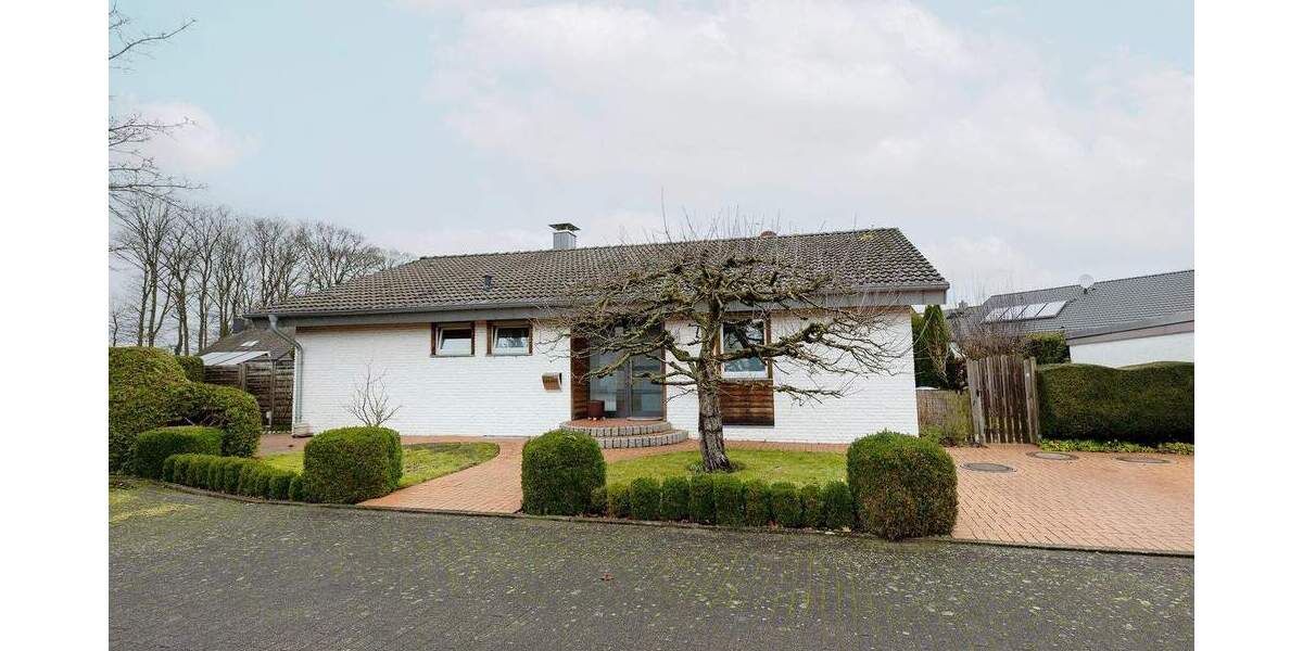 Bungalow Schloß Holte-Stukenbrock Stukenbrock - 4 Zimmer, 124 m&sup2;, 415.000&euro; | Angebot:26643999