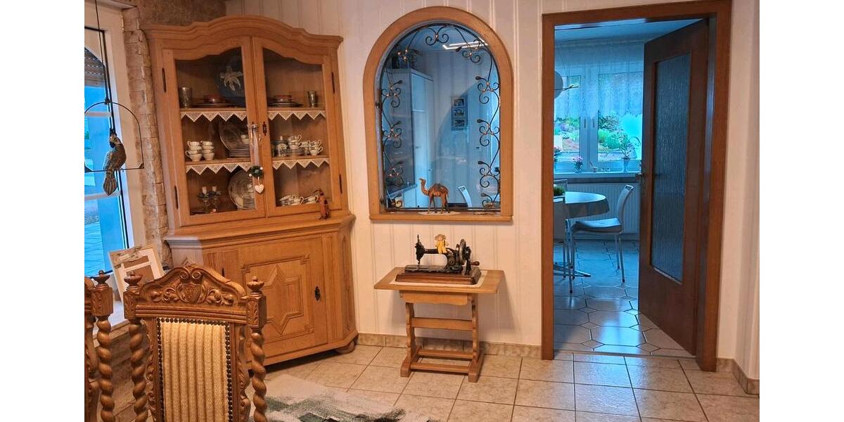 Mehrfamilienhaus, Wohnhaus Altenbeken - 10 Zimmer, 300 m&sup2;, 505.000&euro; | Angebot:26758727