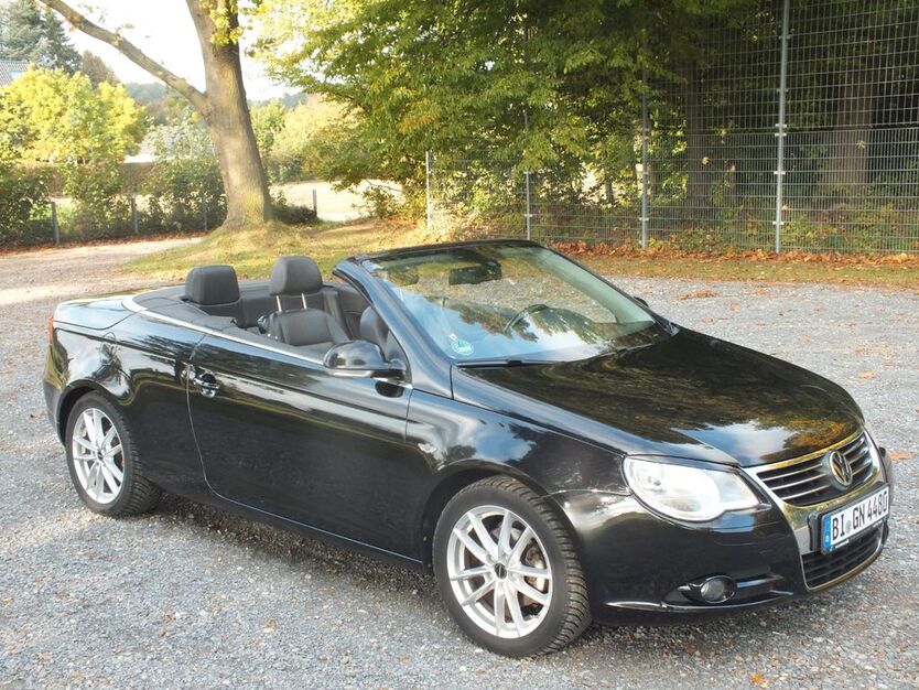 VW Eos 136.000 km 5.450 € Bielefeld 33619