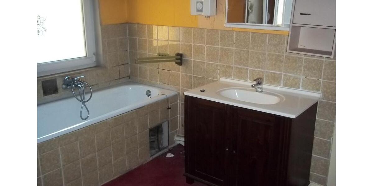 Einfamilienhaus Willebadessen - 11 Zimmer, 200 m&sup2;, 119.000&euro; | Angebot:26552134