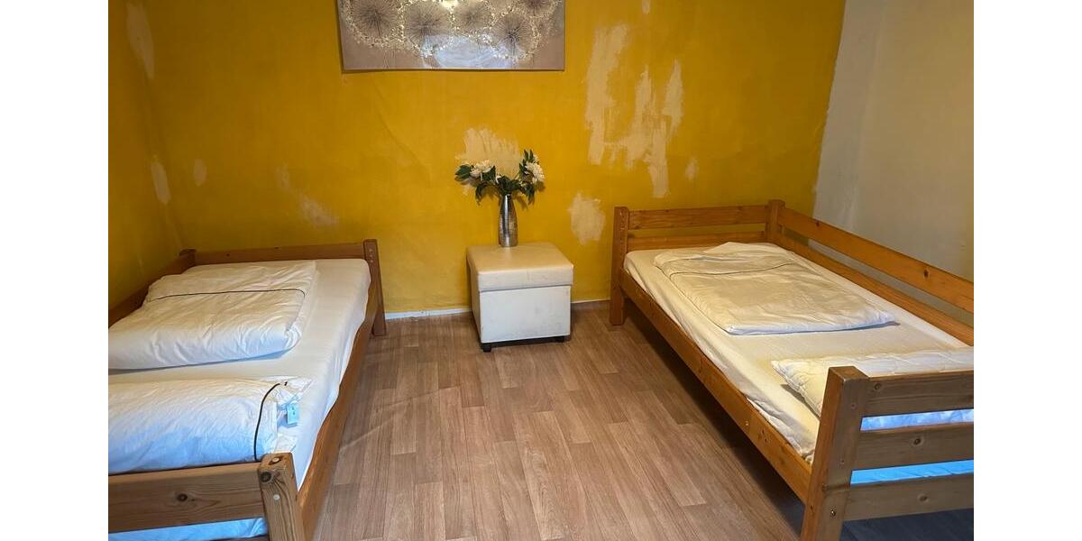 Erdgeschoßwohnung Brakel - 6 Zimmer, 140 m&sup2;, 1.800&euro; | Angebot:27592126