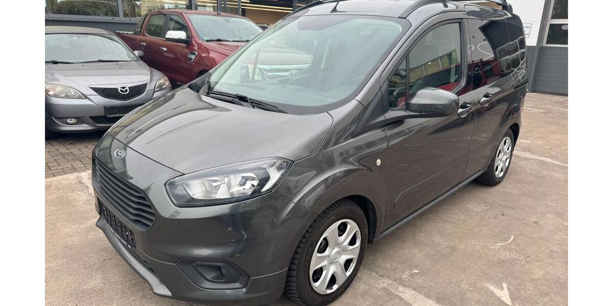 Ford Tourneo Courier 217.000 km 4.500 € Detmold 32758
