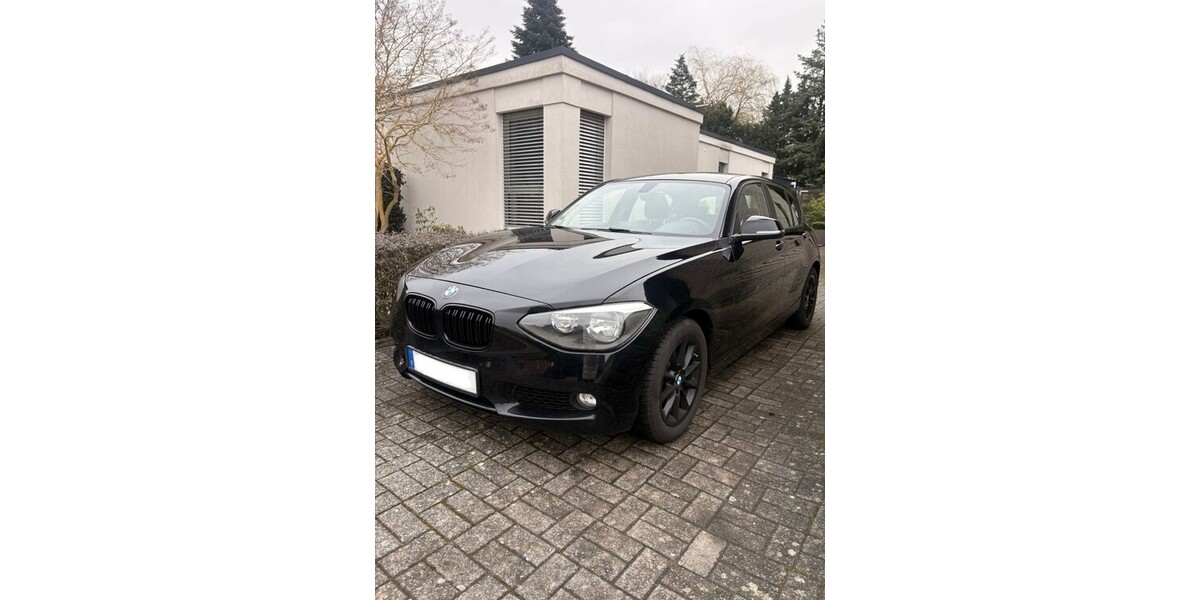 BMW 118 243.000 km 7.900 &euro; Bad Lippspringe 33175