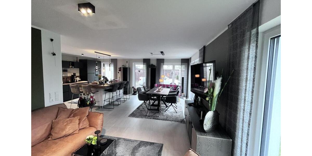 Doppelhaushälfte Detmold Hiddesen - 4 Zimmer, 128 m&sup2;, 1.892&euro; | Angebot:25022862