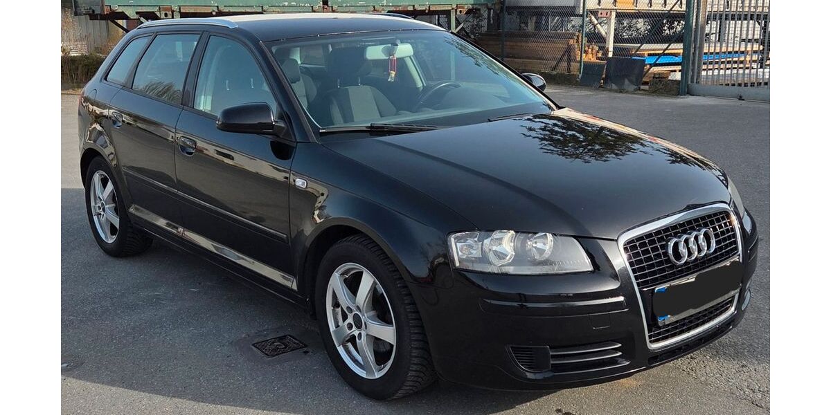 Audi A3 291.000 km 2.490 &euro; Rietberg 33397