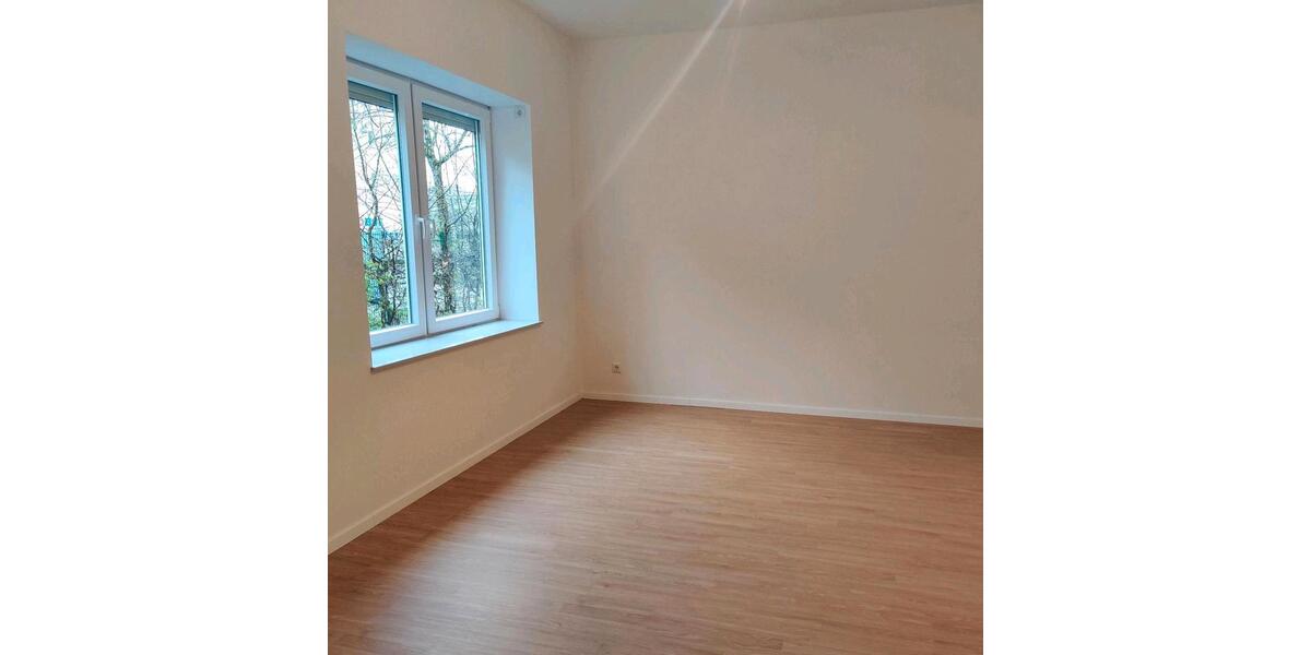 Erdgeschoßwohnung Paderborn - 2 Zimmer, 75 m&sup2;, 950&euro; | Angebot:26076083