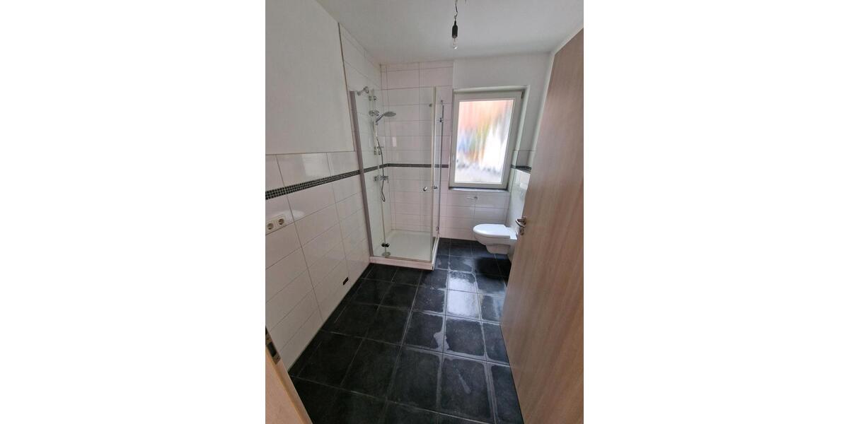Erdgeschoßwohnung Brakel - 2 Zimmer, 65 m&sup2;, 700&euro; | Angebot:27609079